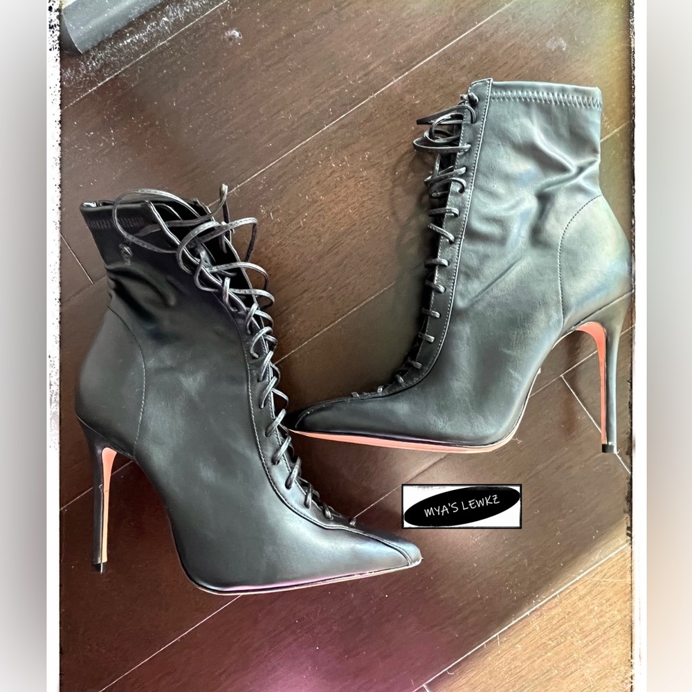 SCHUTZ Black Laced Booties